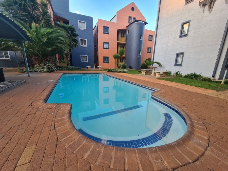 1 Bedroom Property for Sale in Kannoniers Park North West